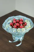 “Hydrangea Bouquet” – Fruit Arrangement with Strawberries & Hydrangea