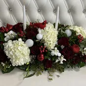 Cardinal wonderland centerpiece