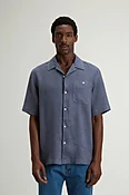 Chemise à manches courtes teinte en pièce en pur lin - Homme - Bleu