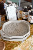 Ceramic Shortbread Pan — Miller Lane Mercantile