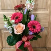 A nice soft mix of flowers!