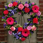 Open heart tribute