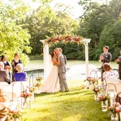 ARBOR & AISLE DECOR