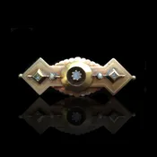9kt Gold Edwardian pin with Diamonds and Pearls
