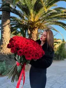 100 Long Stem Roses in Los Angeles