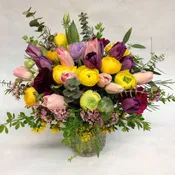 Fragrant Spring Mix (Seasonal). (Pre- order only)