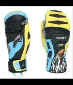 LEVEL SQ CF MITT