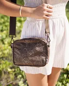 ALOHA COLLECTION X HIC LE TOUR-HIC POHUEHUE