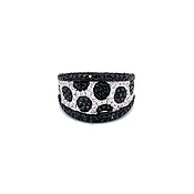 Black Diamond & Round Brilliant Diamond Ring