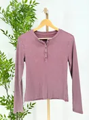 Anthem the Label Rib Henley Top in Washed Wine