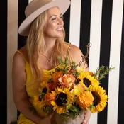 Flower Session with Jenny Barker – Personalized Flower Prescription + Class