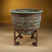 ANTIQUE AMERICAN SOLID COPPER PLANTER — INNER GARDENS