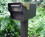 The Fortress : The Ultimate High Security Locking Mailbox with 1/4 Inch Steel