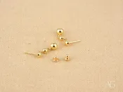 3 Beads Earrings – Elegant & Minimalist