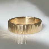 14K Gold – Striped Hammered Ring – 6mm wide