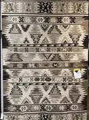 5’3″x7’6″ Indian kilim