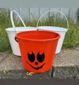 5 Quart plastic bucket - Formgraphics