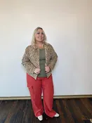 Akia Mid Rise Wide Leg Cargo Pants | PLUS SIZE AVAILABLE | Kut from the Kloth