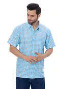 Allover Star Fish and Blue Checks Printed White Rayon Men's Shirt P00367