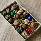 Nuts & Chews