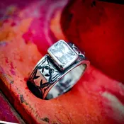 Lila Ring