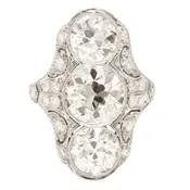 5.84 cts. Edwardian North-South Three Diamond Dinner Ring