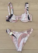 Ariel Top & Corazon Bottom