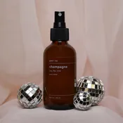 champagne room spray