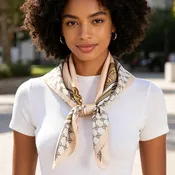 Chained Scarf in Beige