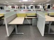 6×6 Teknion Leverage With electric Table
