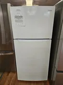 FRIGIDAIRE 18.3 CU FT TOP FREEZER REFRIGERATOR
