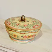 Vintage Flower Pattern Tin with Lid