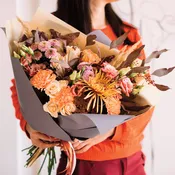 250 Piece Wooden Puzzle: Fall Bouquet in Glass Vase with Flower Lid