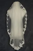 1-Layer Elbow-Length Fingertip Bridal Veil with Lace Edge in White, Ivory, Off-White Polyester