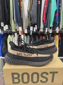 adidas Yeezy Boost 350 V2 Core Black Copper • Pre-Owned [9907]