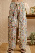 BiBi Floral Wide Leg Pull On Pants With Cargo Pockets in Floral Denim