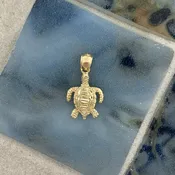 14k Yellow Gold Small Turtle Pendant
