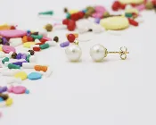 7.0mm Freshwater Pearl 18kt Yellow Gold Stud