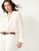 Blouse en crépon blanche encolure lacée