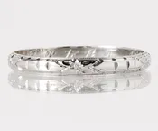 Antique 18k White Gold Wedding Band - Etched Floral Design | Copper Canary Fine Jewelry