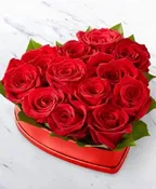 BLOOMING RED HEART BOX