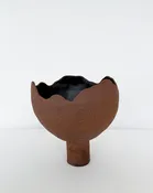 BROWN FLOWER VASE