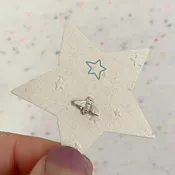 bee stud