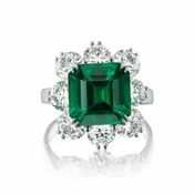 Classic Emerald Ring With Diamond