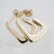 Demi Hoops