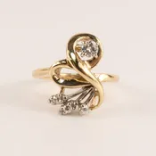 10K Two-Tone Vintage Diamond Twist Leaf Cocktail Ring