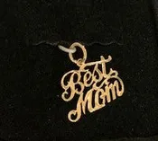14k Yellow Gold Best Mom Charm
