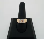 18KR MENS DIAMOND RING GOLD WT: 6.67GM, DIA WT: 0.10CT