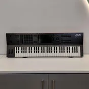 Akai Professional Mpc Key 61 16-Channel Standalone Music Production Center