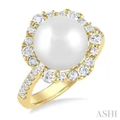 10 MM Cultured Pearl and 3/4 Ctw Hexagon Shape Round Cut Diamond Ring in 14K Yellow Gold